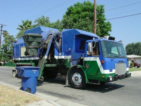 Clean and organized waste management with skip hire services